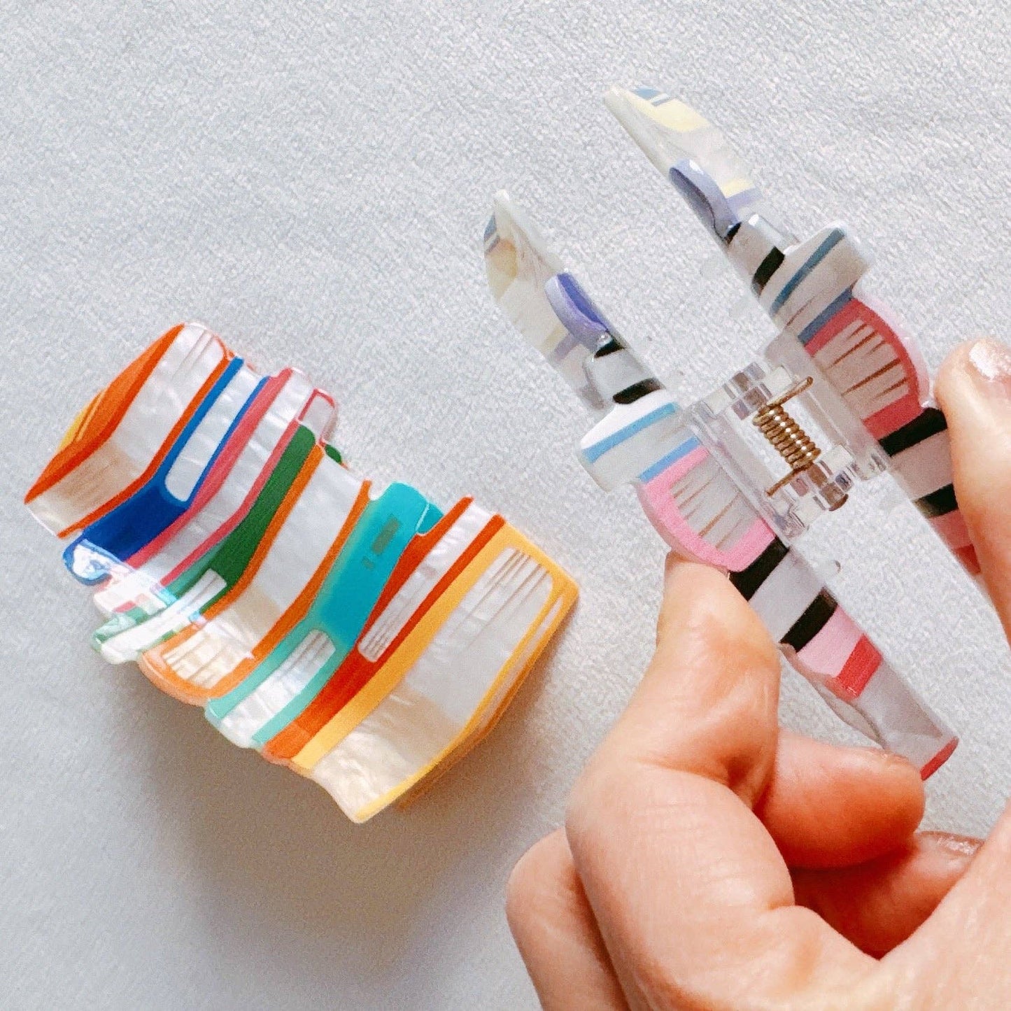 Ellison+Young - Colorful Librarian Hair Claw: Orange
