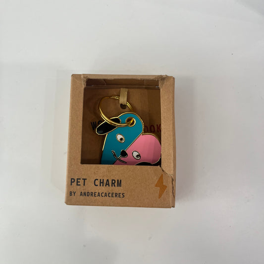 Pet Charm by Andrea Cáceres
