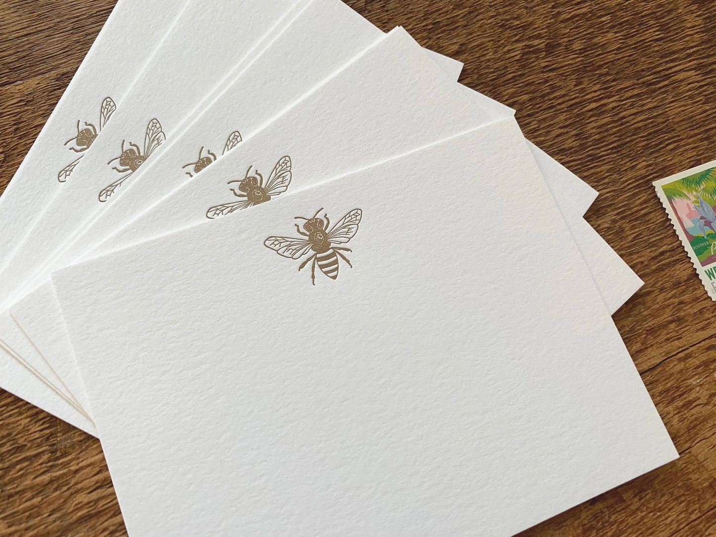 Noteworthy Paper & Press - Honey Bee Flat Notes (Boxed Set of 8)