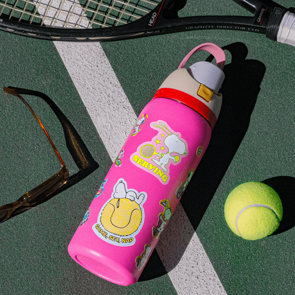 Apply Stickers - Serving by Snoopy (Tennis) - Die-Cut Sticker (Back to School)