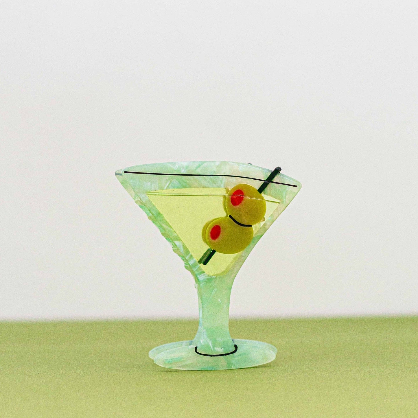 Jenny Lemons - Large Martini Hair Claw Clip