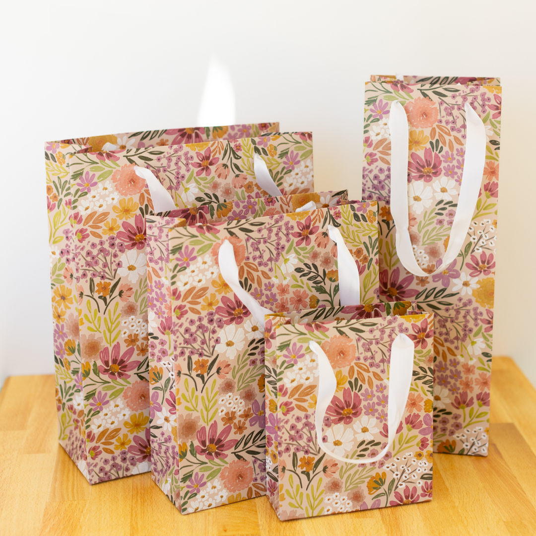 Elyse Breanne Design - Primrose Petals Gift Bag: Small