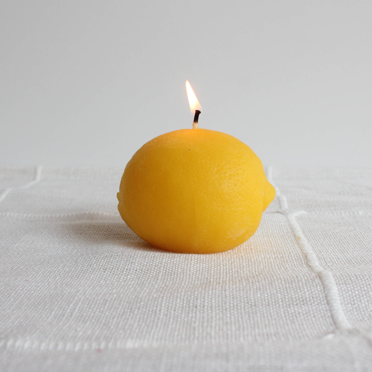 Happy Organics - Large Lemon Beeswax Candle
