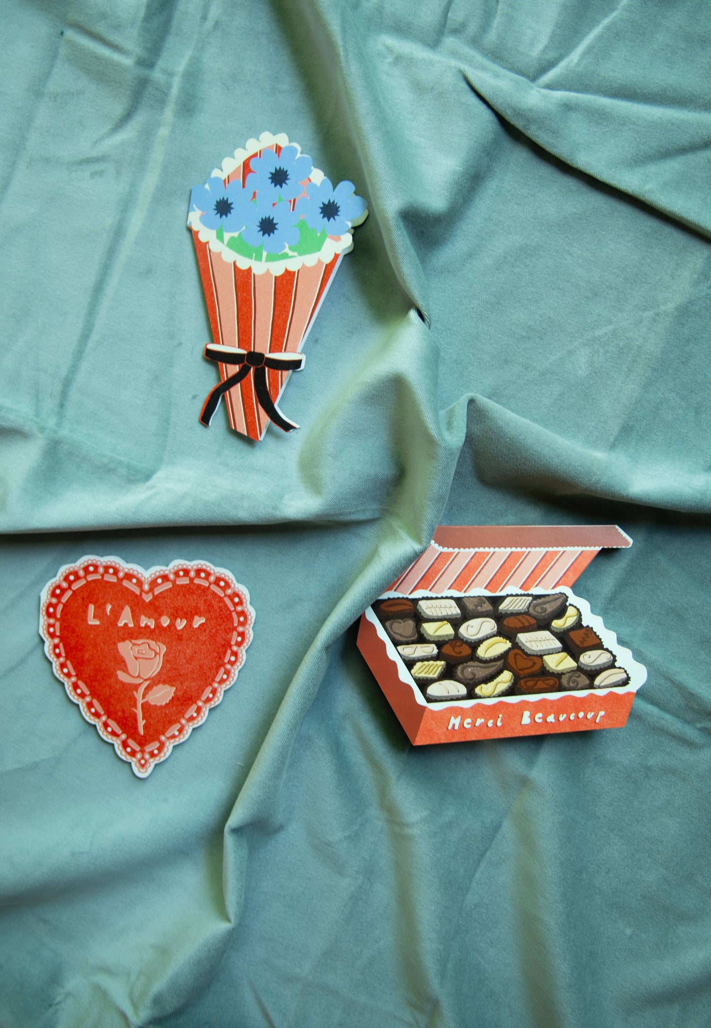 Isatopia - Rose Heart Amour Collection - Die Cut Card