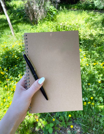 Studio Portmanteau - Kraft Left Spiral Notebook: Lined