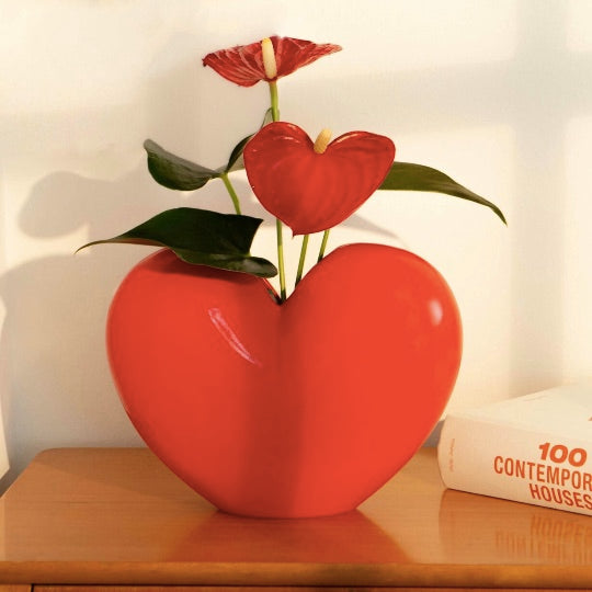 DOIY Design - Love Vase