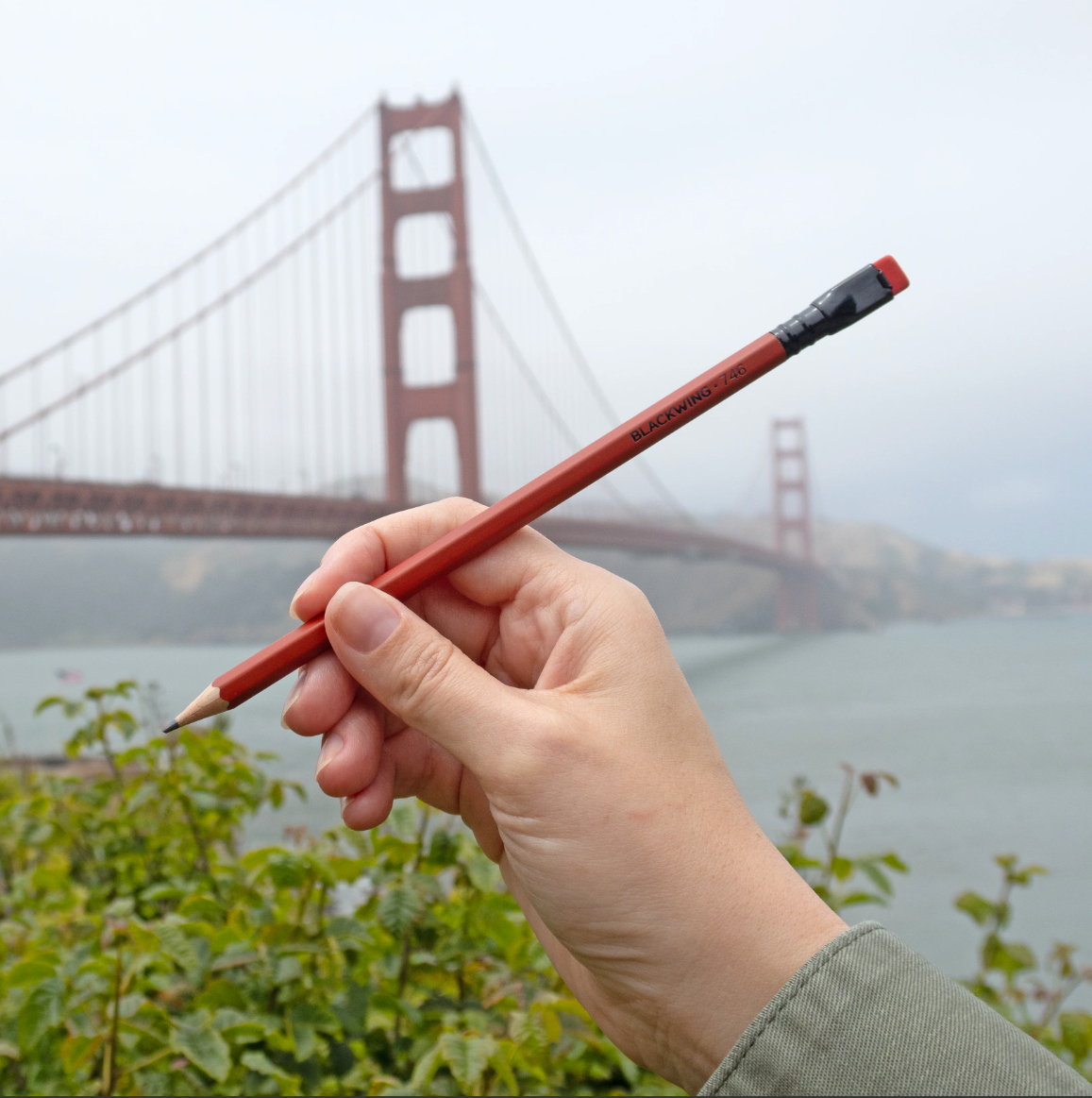 Blackwing - Volume 746 Golden Gate Bridge Set of 12