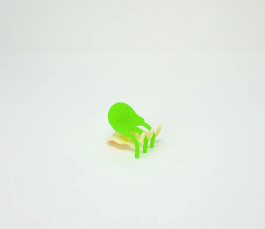 Chunks - Jester Mini Claw in Neon Green + Nude