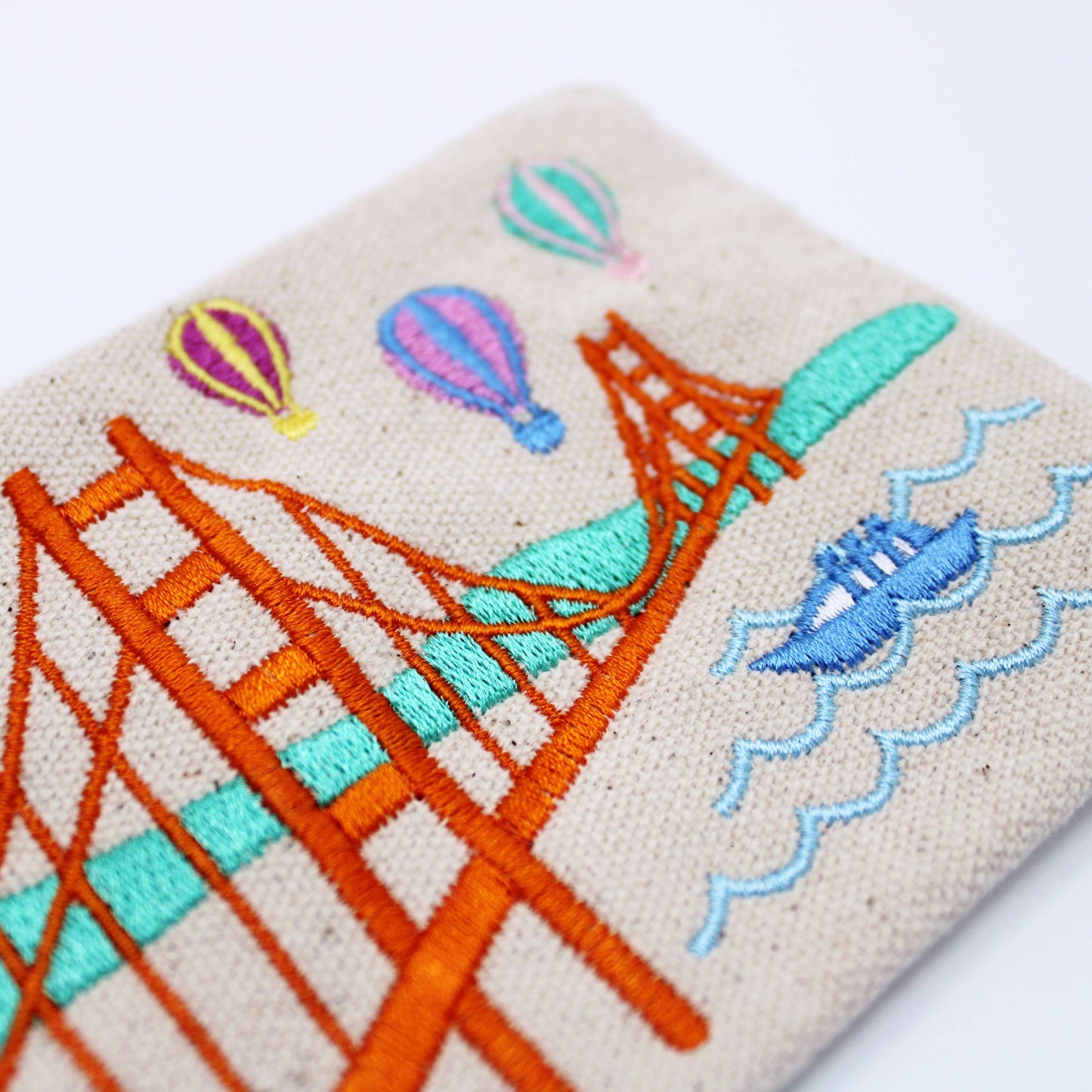 Tomoko M - Embroidered San Francisco Colorful Balloons Coin Purse