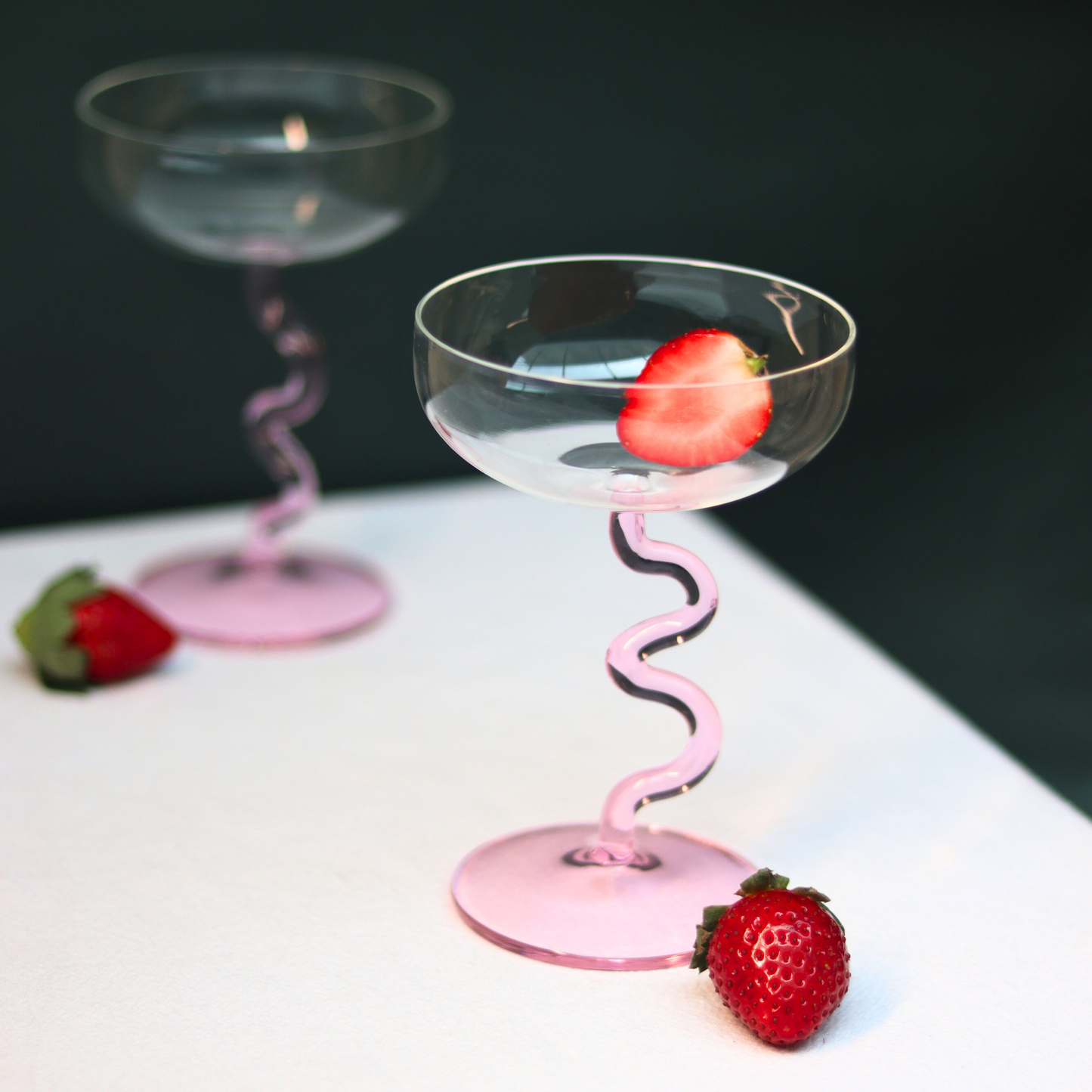 Casa Amarosa - Swirl Cocktail Glasses - Pink- 3.74 x 3.74 x 5.70 Inches