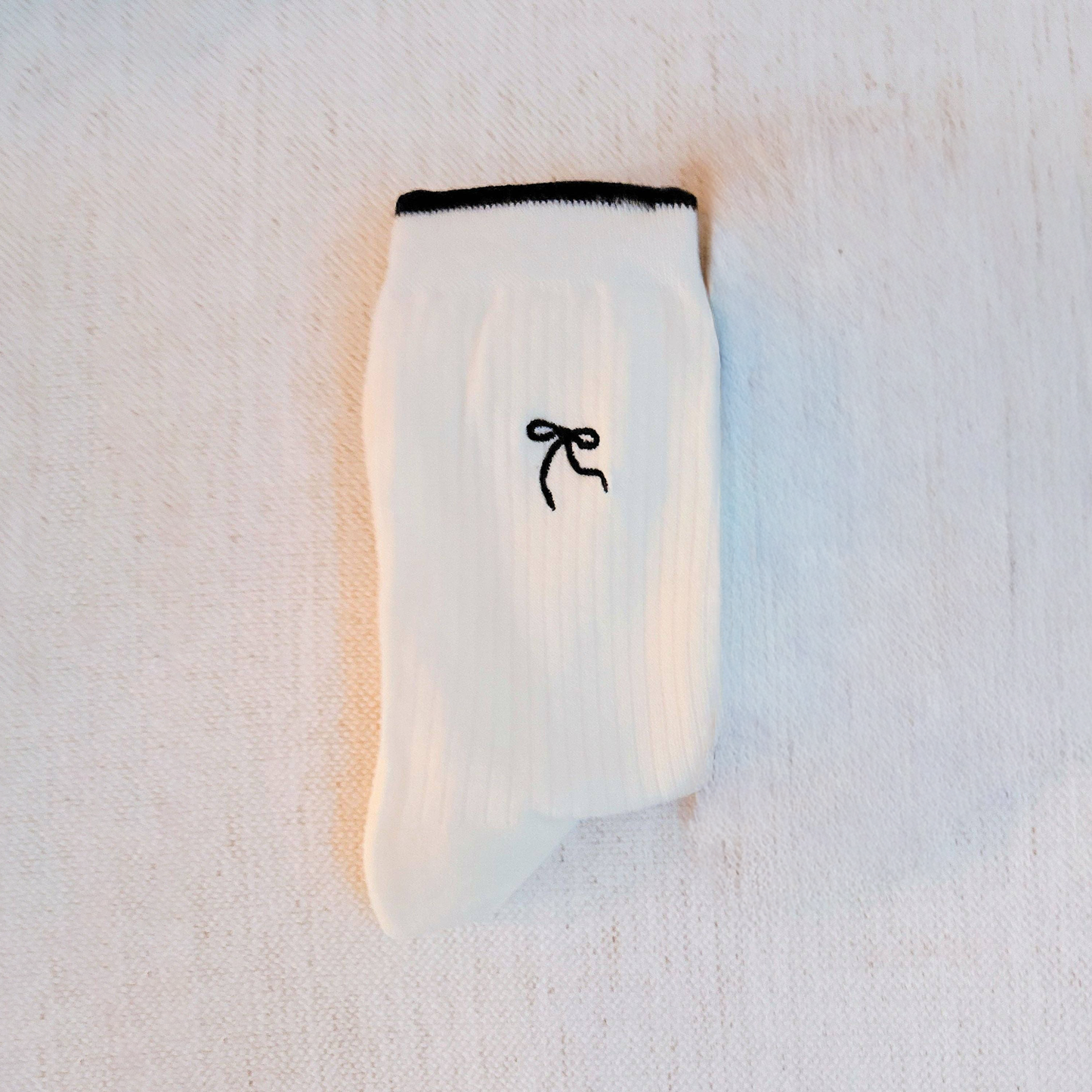 Ellison+Young - White Bow Socks